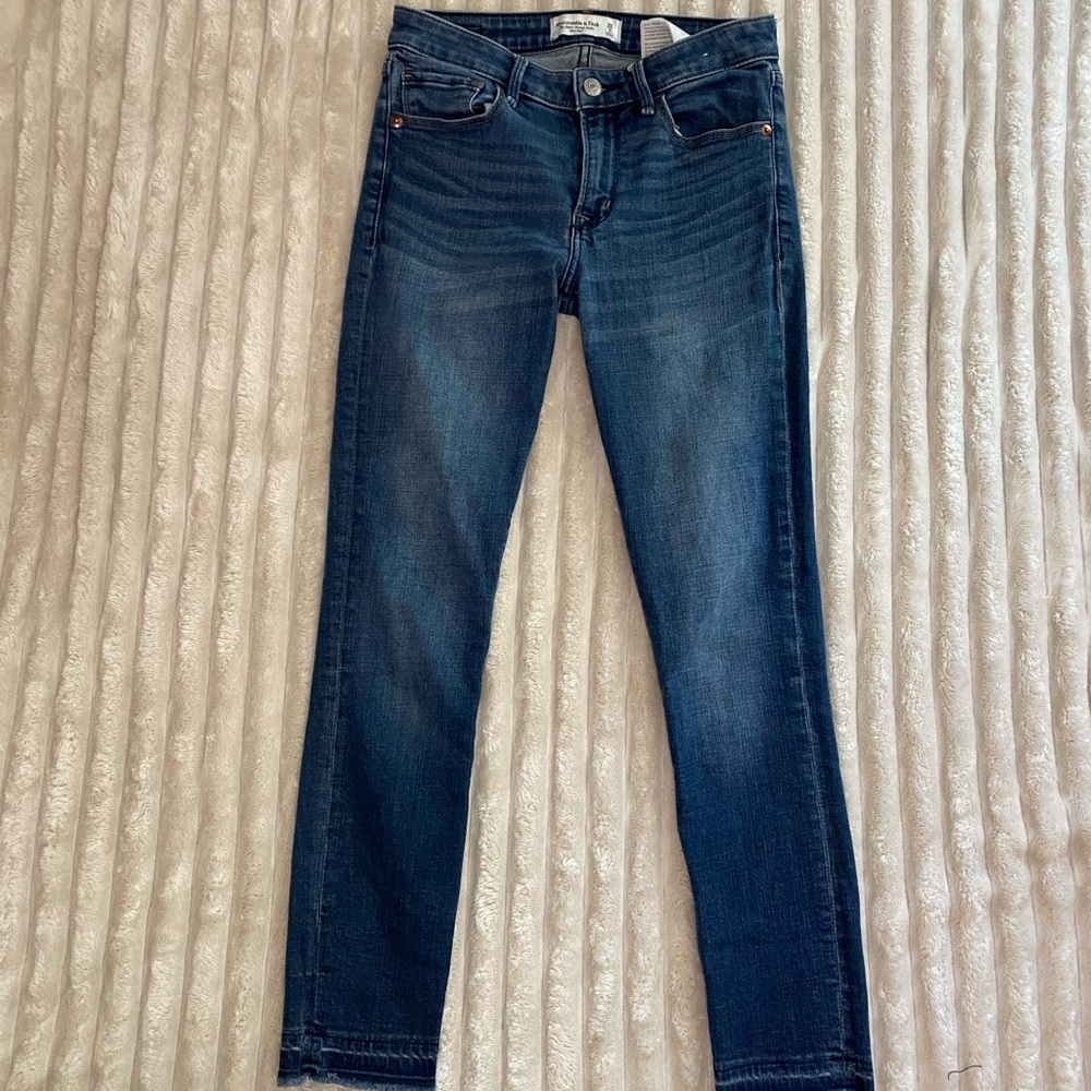 Abercrombie & Fitch Dark Blue Skinny Jeans